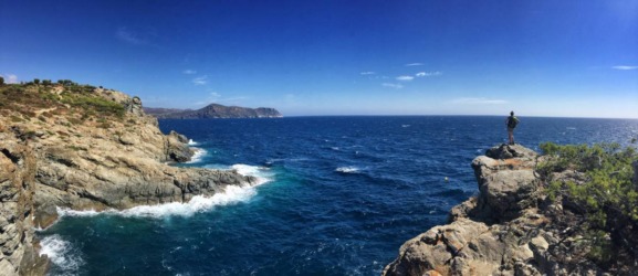 Eine der letzten spektakulären Stellen bevor wir das Naturschutzgebiet des Cap de Creus in Richtung Roses verlassen
