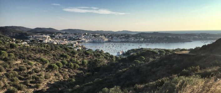 Bei gutem Wetter lohnt sich frühes ausgestehen: Cadaqués im Morgenlicht