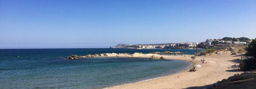 The last part of stage 4 leads along the beach again - here the "Playa Sant Marti D Empuries".
