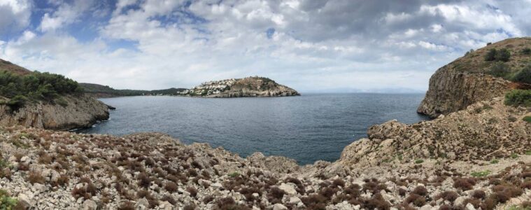 El GR-92 pasa por Cala Montgó en la etapa 5